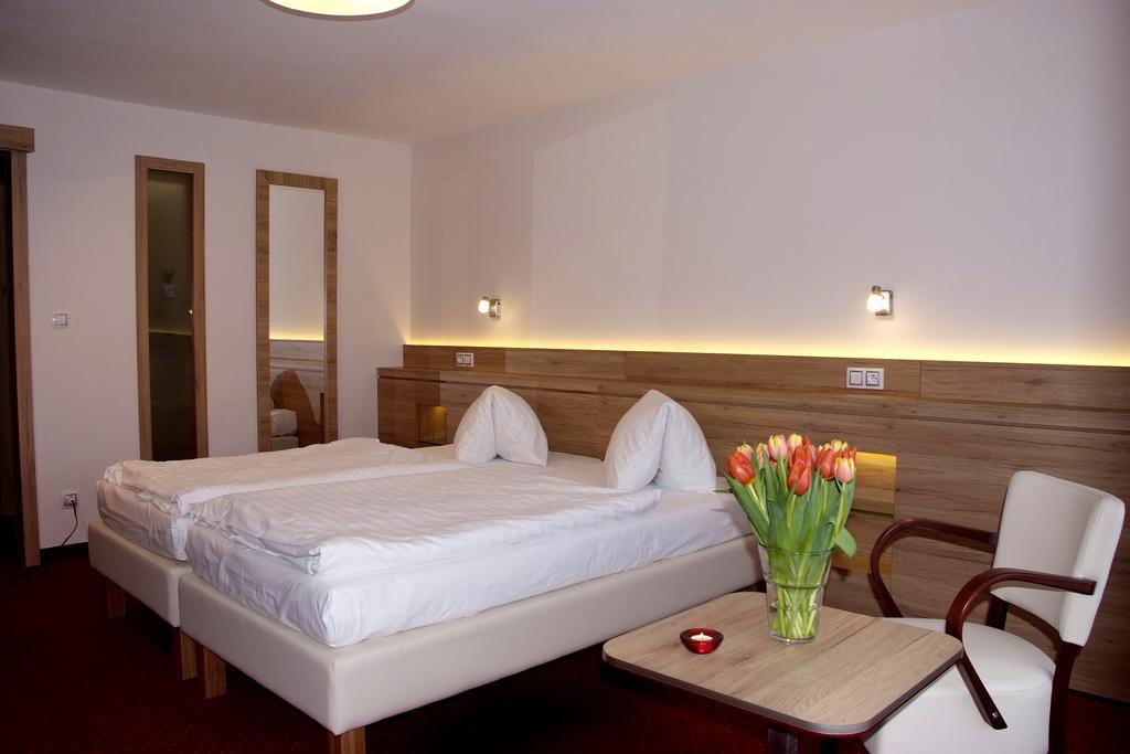 Royal Marianske Lazne Hotel Luaran gambar
